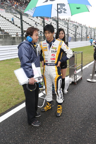 決勝レース2: 平川亮（KYGNUS SUNOCO Team LeMans）