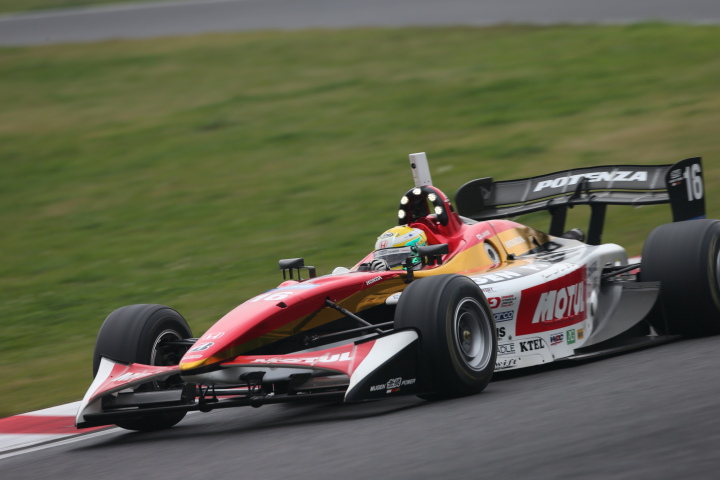 決勝レース2: 山本尚貴（TEAM 無限）