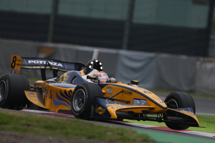 決勝レース2: アンドレア・カルダレッリ（KYGNUS SUNOCO Team LeMans）