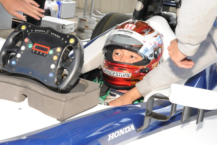 スマイル・キッズ at アピタ精華台店: スーパーフォーミュラデモラン