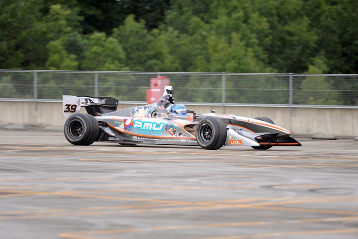 スマイル・キッズ at アピタ精華台店: スーパーフォーミュラデモラン