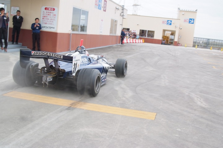 スマイル・キッズ at アピタ精華台店: スーパーフォーミュラデモラン