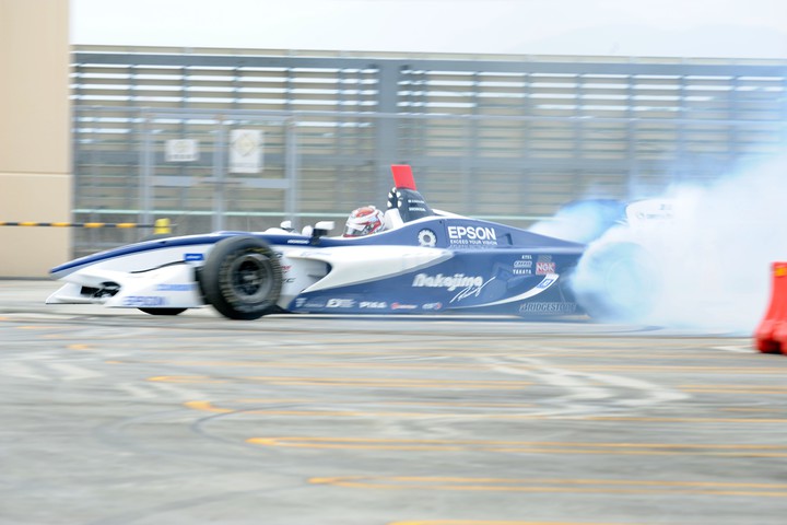 スマイル・キッズ at アピタ精華台店: スーパーフォーミュラデモラン