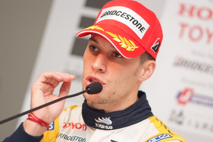 スーパーフォーミュラ決勝記者会見: 2位のロイック・デュバル（ルマン）