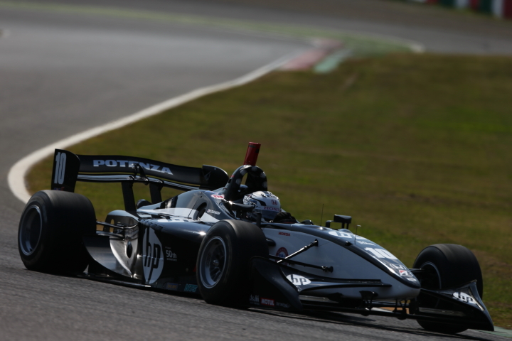 塚越広大（HP REAL RACING）