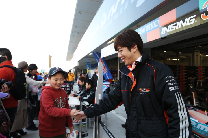 立川祐路監督（P.MU/CERUMO·INGING）