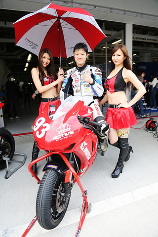 レースクイーン