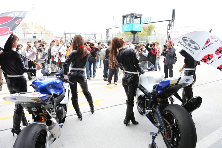 レースクイーン