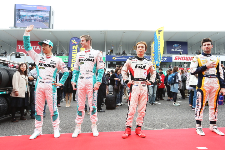 中嶋一貴、ジェームス・ロシター、安田裕信、アンドレア・カルダレッリ