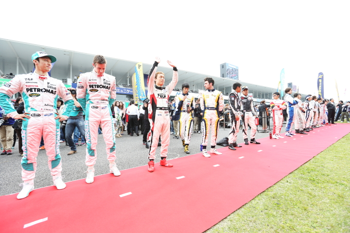 勢揃いしたスーパーフォーミュラドライバーたち
