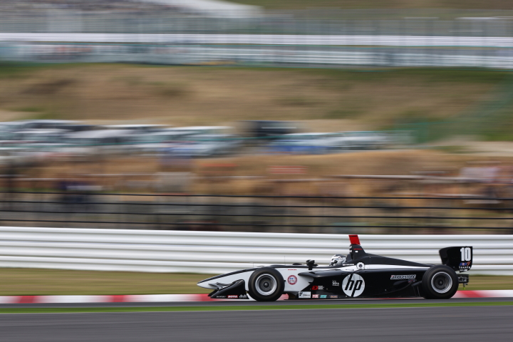 塚越広大（HP REAL RACING）