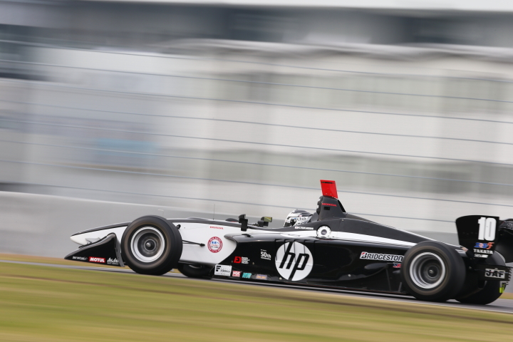 塚越広大（HP REAL RACING）