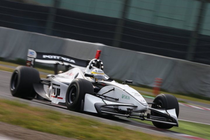 安田裕信（KONDO RACING）