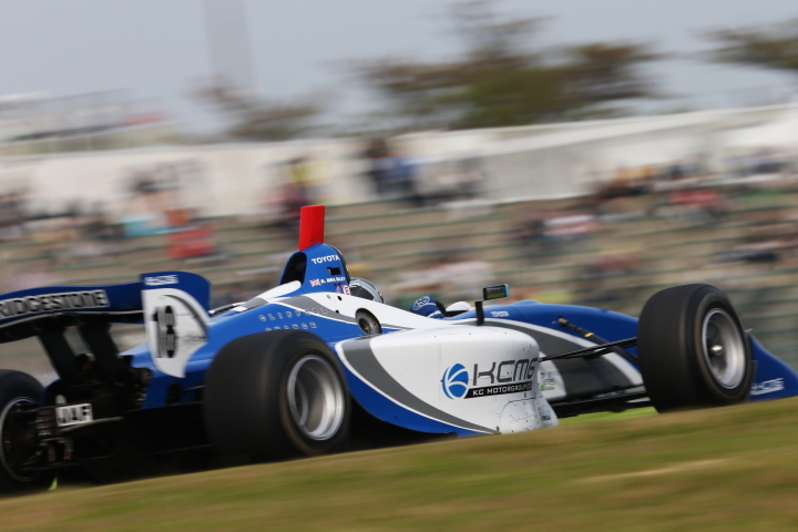 リチャード・ブラッドレ―（KCMG）