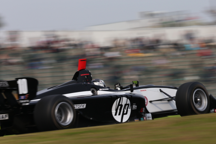 塚越広大（HP REAL RACING）