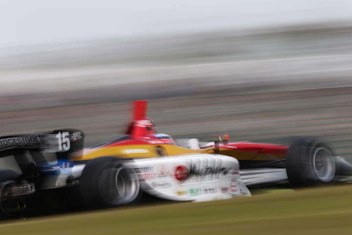 佐藤琢磨（TEAM 無限）