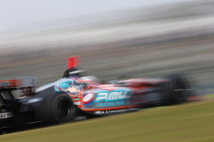 平手晃平（P.MU/CERUMO·INGING）