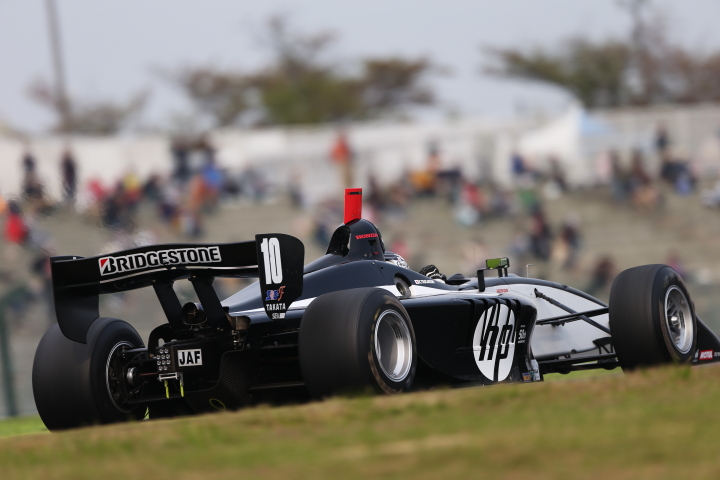 塚越広大（HP REAL RACING）