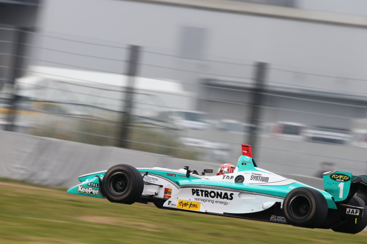 決勝5位は中嶋一貴（トムス）