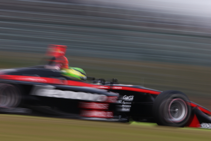 決勝6位はジョアオ・パオロ・デ・オリベイラ（インパル）