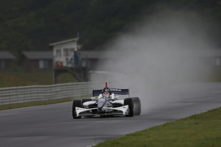 中嶋大祐（NAKAJIMA RACING）