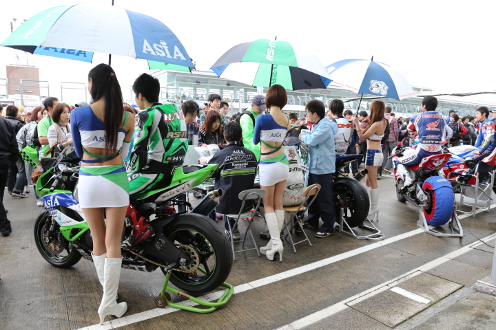 レースクイーン