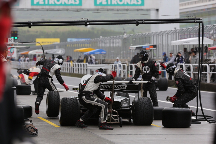 中山友貴（HP REAL RACING）