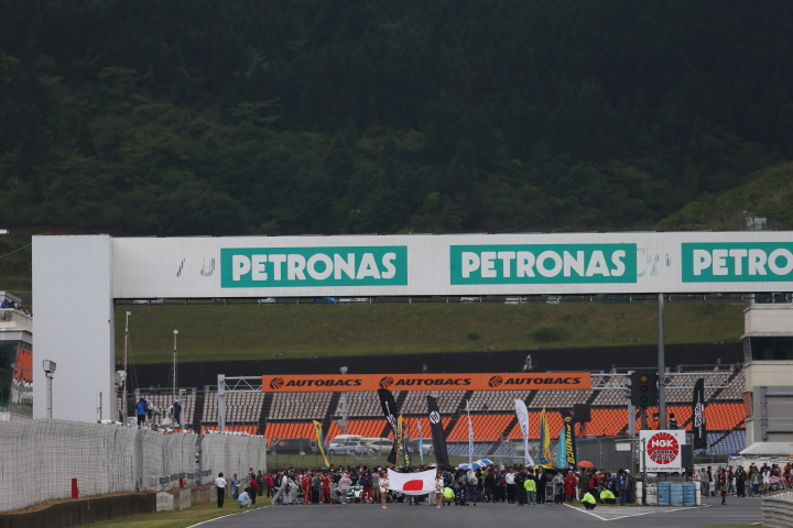 スターティンググリッド