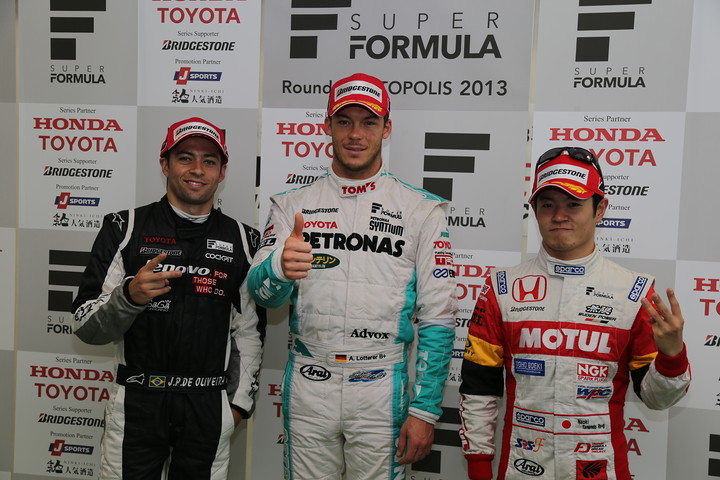 公式予選フォトセッション: トップ3のドライバーたち