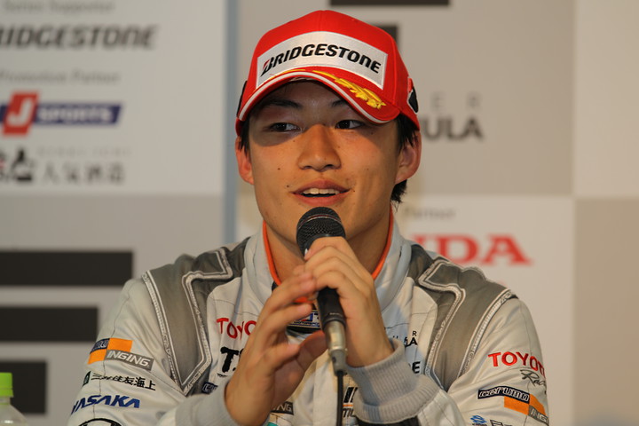 公式予選記者会見: 予選2位の国本雄資（セルモ・インギング）