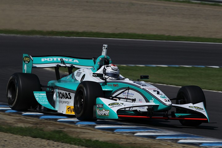 フリー走行1回目： 2位はアンドレ・ロッテラー（トムス）