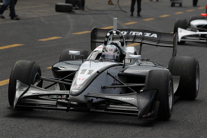 フリー走行2位回目: トップタイムは中山友貴（リアル）