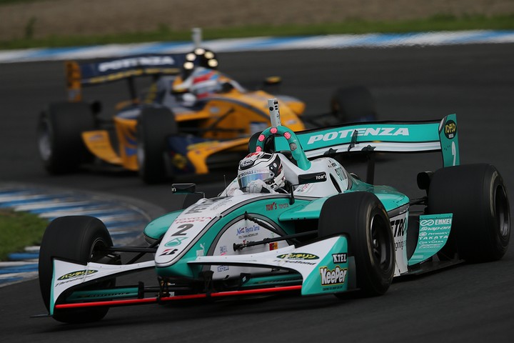 決勝2位はアンドレ・ロッテラー（トムス）