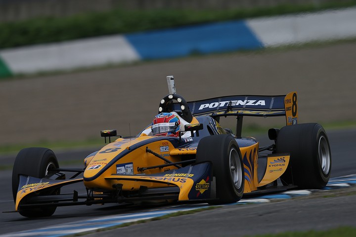 決勝3位はロイック・デュバル（キグナス・スノコ）