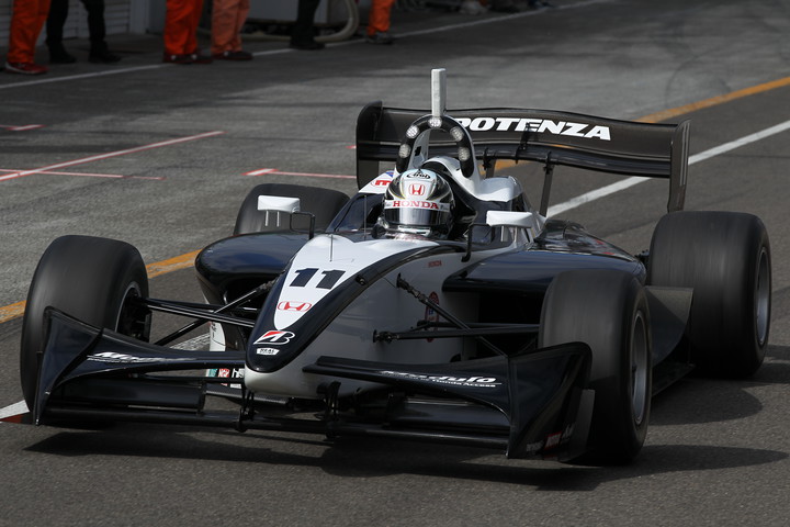 フリー走行2回目: 3位は中山友貴（リアル）