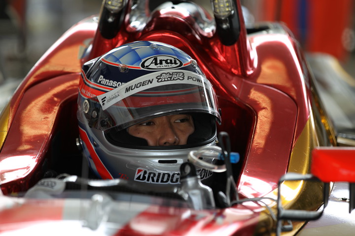 公式予選: 佐藤琢磨（無限）はQ3まで残り予選8位