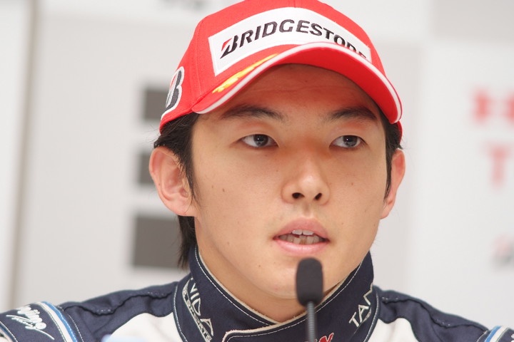 公式予選記者会見: 第1レース予選2位の中嶋大祐（ナカジマ）