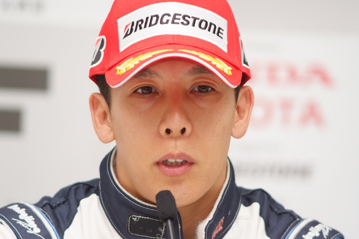 公式予選記者会見: 第1レース、第2レースとも予選3位の小暮卓史（ナカジマ）
