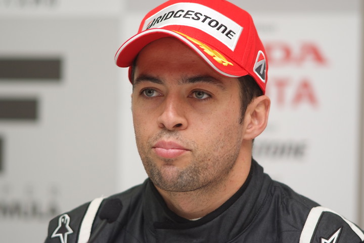 公式予選記者会見: 第2レース予選2位のジョアオ・パオロ・デ・オリベイラ（インパル）