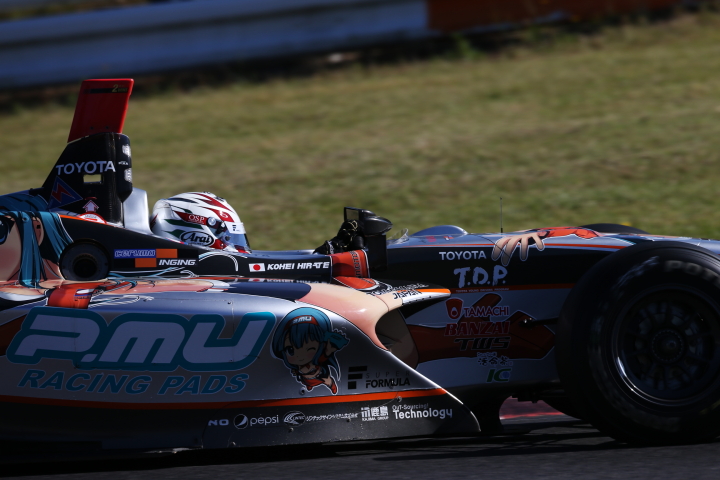 フリー走行: 平手晃平（P.MU/CERUMO·INGING）