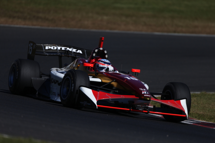 フリー走行: 佐藤琢磨（TEAM 無限）