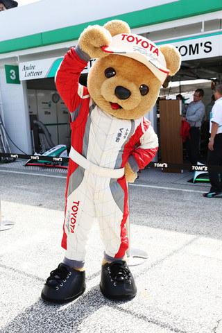 ピットウォーク: トヨタくま吉