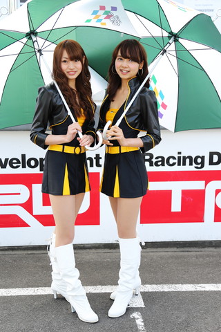 ピットウォーク: レースクイーン