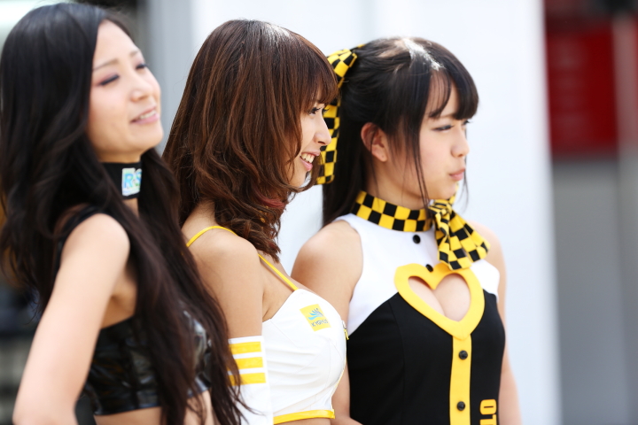 ピットウォーク: レースクイーン