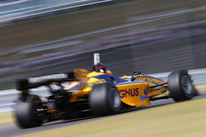 ノックアウト予選Q1: ロイック・デュバル（KYGNUS SUNOCO Team LeMans）