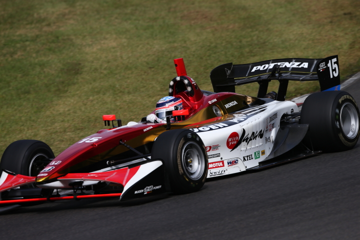 フリー走行: 佐藤琢磨（TEAM 無限）