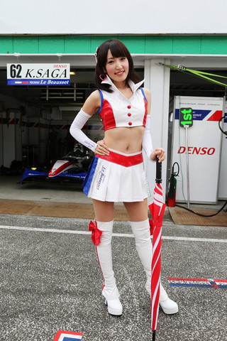 ピットウォーク: レースクイーン