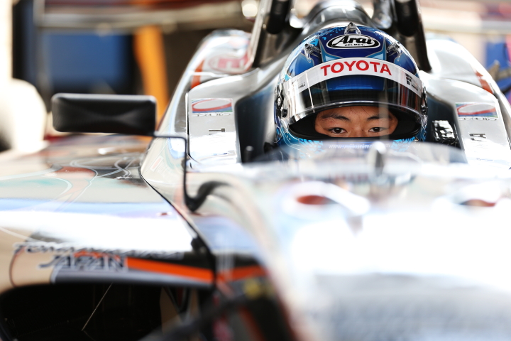 決勝レース: 国本雄資（P.MU/CERUMO·INGING）