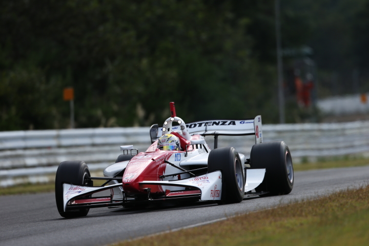 決勝レース: 伊沢拓也（DOCOMO TEAM DANDELION RACING）