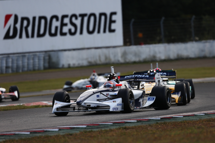 決勝レース: 小暮卓史（NAKAJIMA RACING）